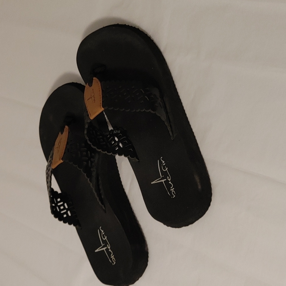 Blue fin sandles